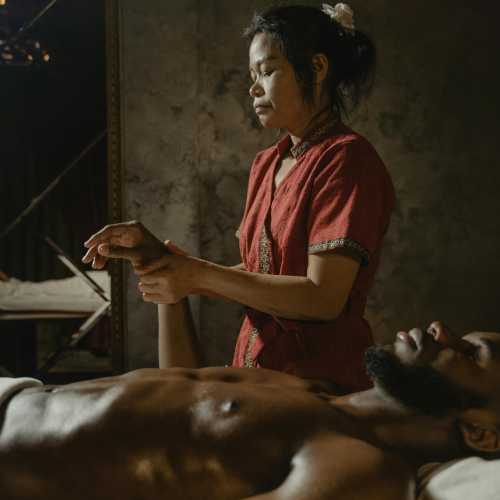 Massage-oil-Warming-effect